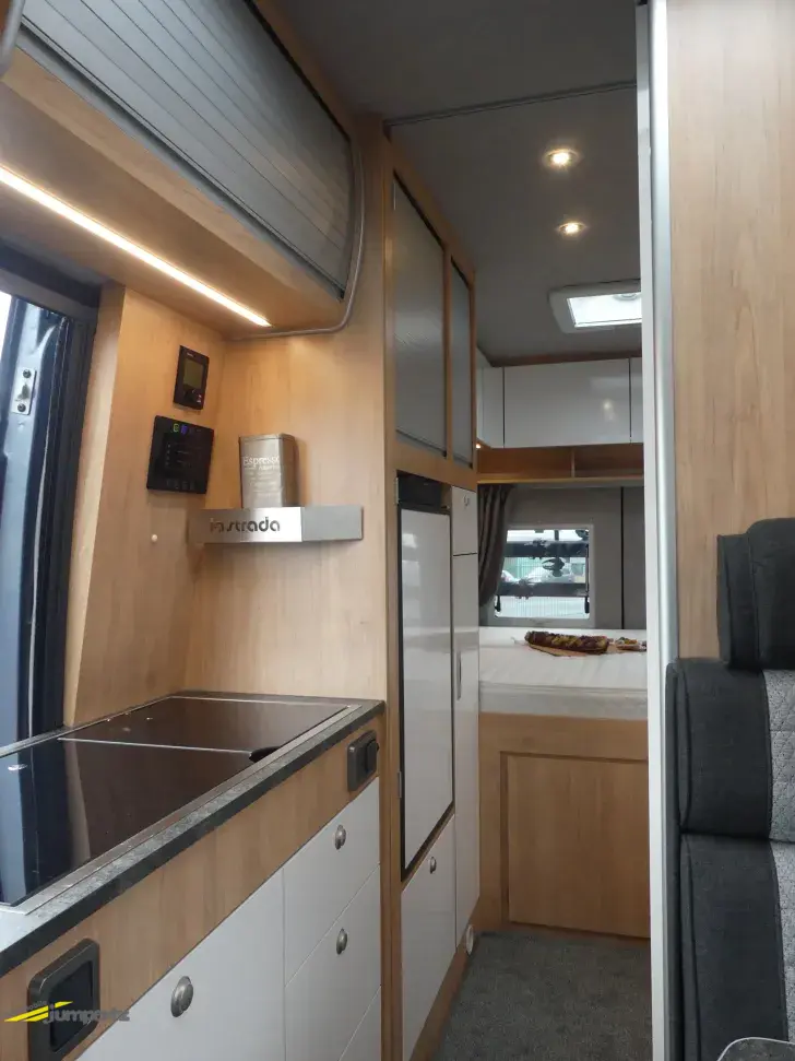 Fahrzeugbild La Strada Avanti C Sehr gepflegt7Top Ausstattung #14