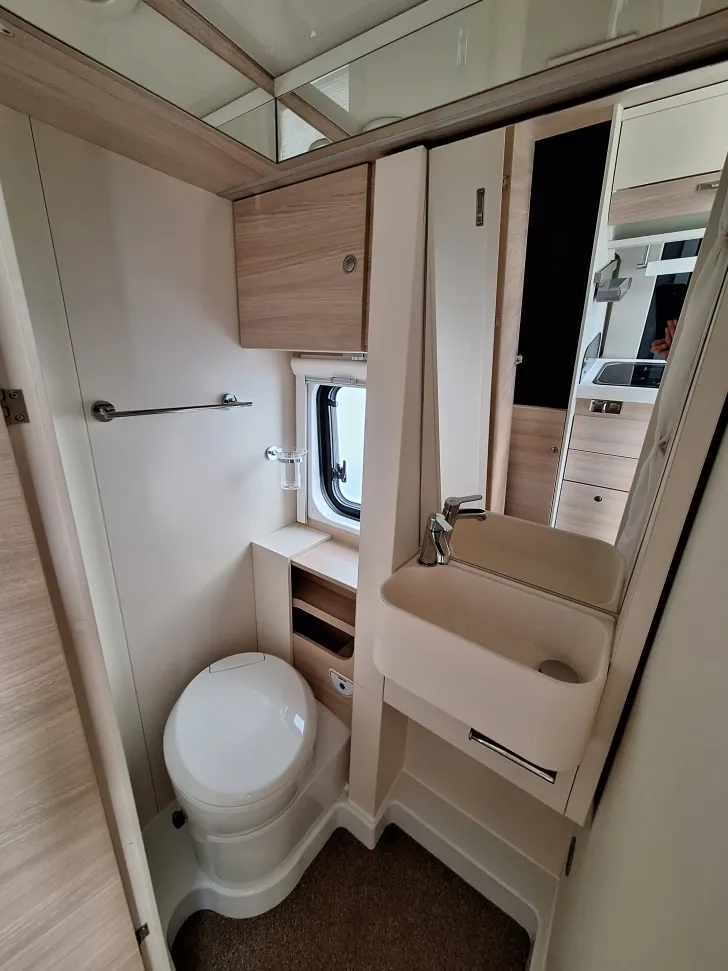 Fahrzeugbild Eura Mobil Van 595 HB #16