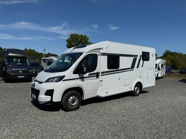Fahrzeugbild Carado V 337 #1