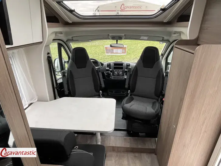 Fahrzeugbild Carado VAN 132 #12