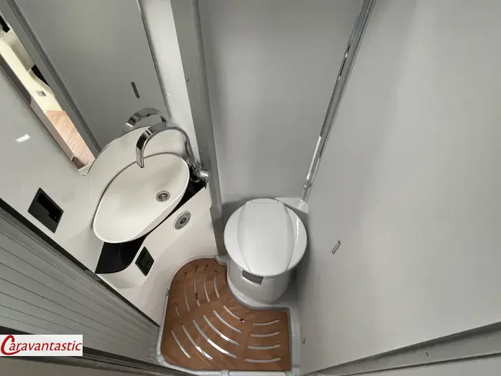Fahrzeugbild Pössl H-LINE SUMMIT SHINE 600 L #17