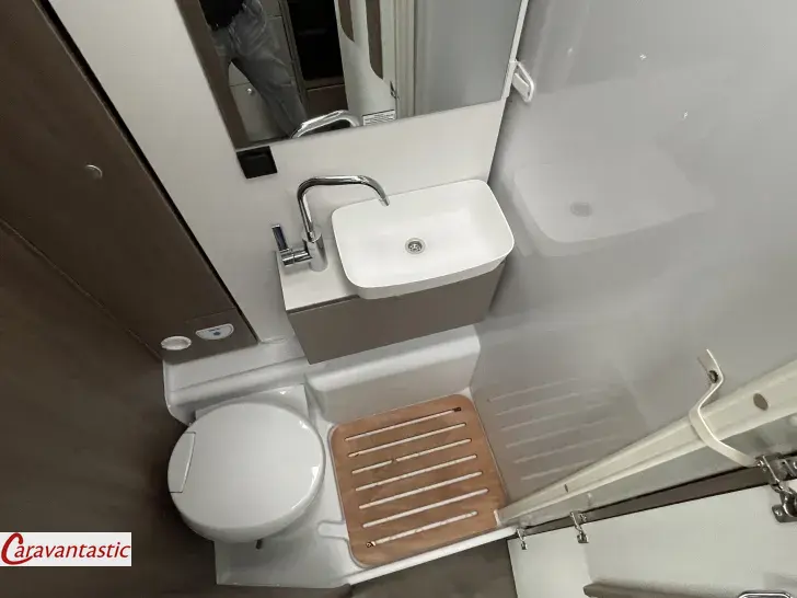 Fahrzeugbild Carado TEILINTEGRIERTE 328 #14