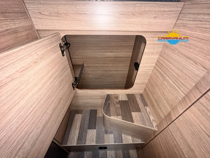 Fahrzeugbild Weinsberg CaraHome 550 MG 4 Pakete Navi/Rückfahrkamera #17