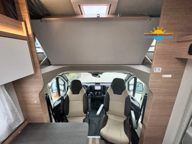 Fahrzeugbild Weinsberg CaraHome 550 MG 4 Pakete Navi/Rückfahrkamera #19