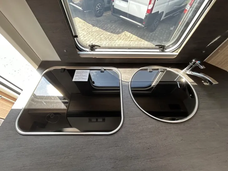 Fahrzeugbild Sunlight A 70 #23