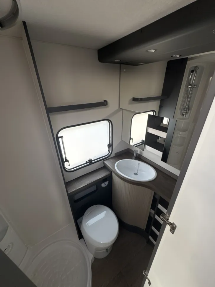 Fahrzeugbild Hobby Excellent Edition 545 KMF #12