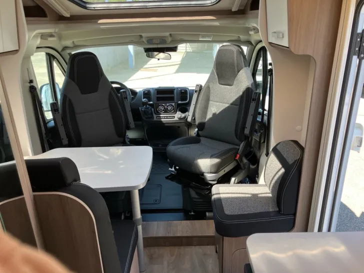 Fahrzeugbild Carado pro V 132 #25