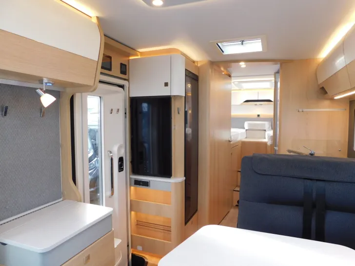 Fahrzeugbild Hymer B-Klasse MC I 680 ohne Hubbett, ALDE, GFK-Dach #11