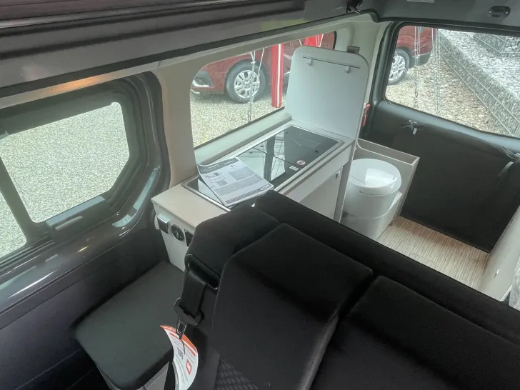 Fahrzeugbild Bürstner Playa Limited C 530 ab sofort verfügbar #7