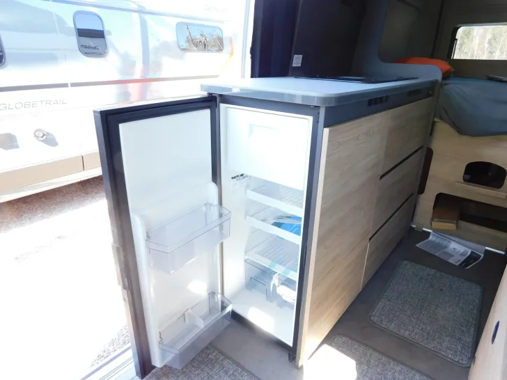 Fahrzeugbild Dethleffs Globetrail 600 DS Fiat Digital-Pkt, Aufstelldach #12