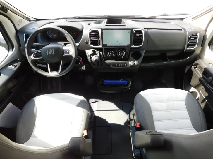 Fahrzeugbild Sunlight Adventure T 67S OHNE Hubbett, nur Tageszulassung #7