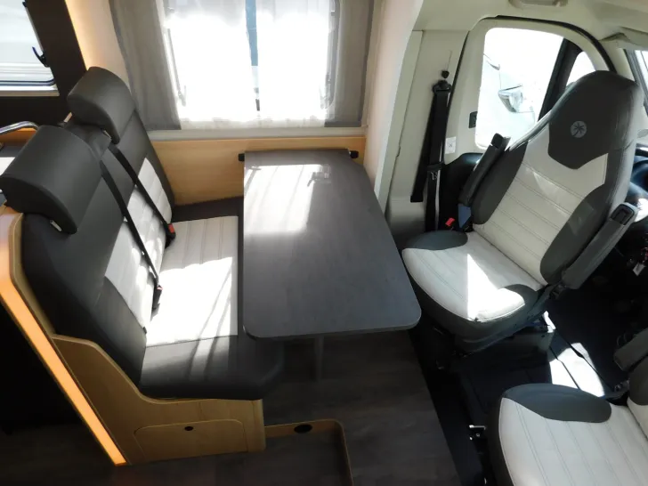 Fahrzeugbild Sunlight Adventure T 67S OHNE Hubbett, nur Tageszulassung #13