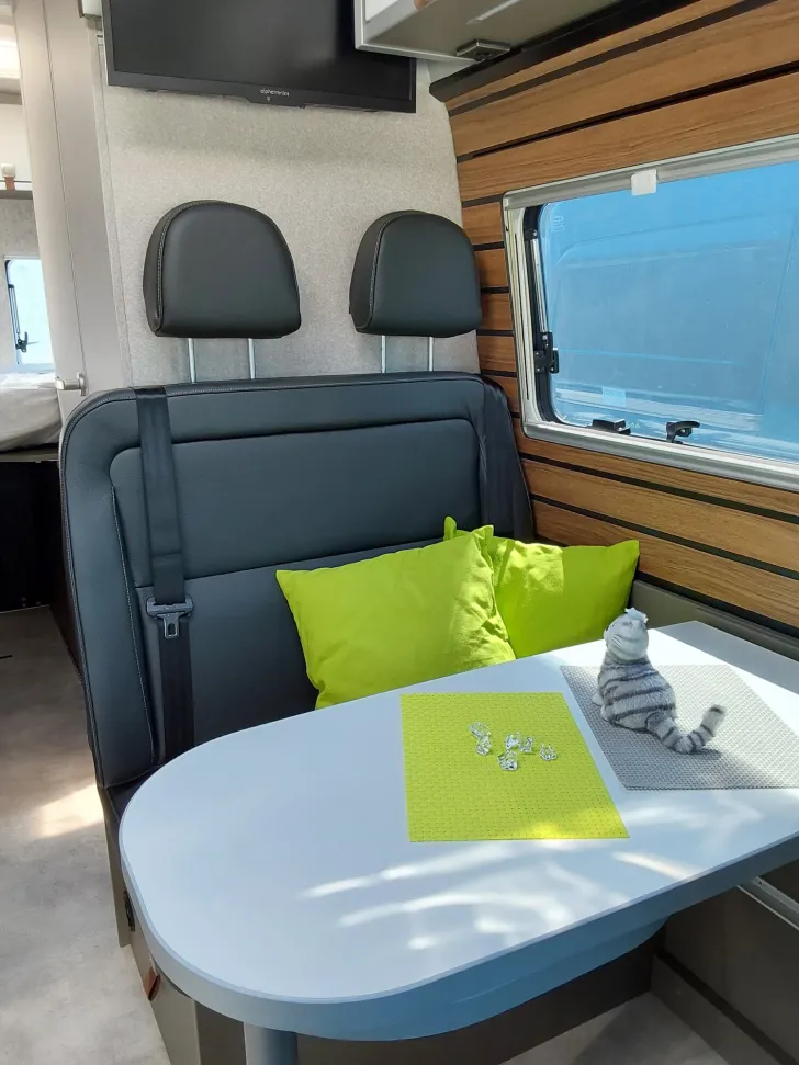 Fahrzeugbild Hymer Grand Canyon S Xperience Winter+Autarkpaket, AHK #6