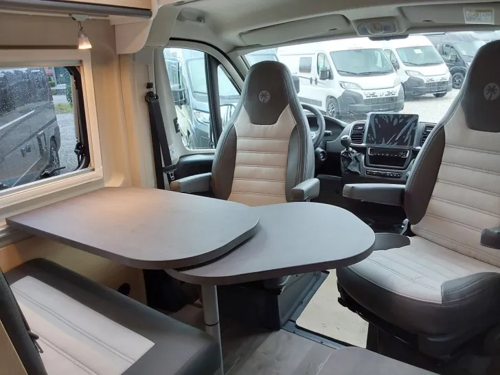 Fahrzeugbild Sunlight Adventure Cliff 600 Aufstelldach, Digitalpaket #8