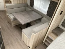 Fahrzeugbild Hobby De Luxe 545 KMF Fußbodenerwärmung #6