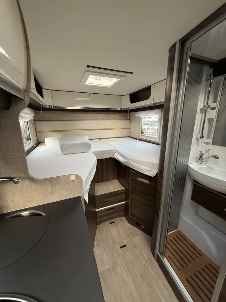 Fahrzeugbild Laika Ecovip H 2109 #11