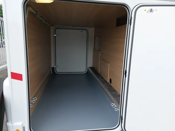 Fahrzeugbild LMC Cruiser V 646 G ABVERKAUF #8