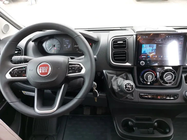 Fahrzeugbild LMC Cruiser V 646 G ABVERKAUF #10