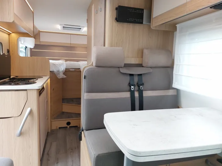 Fahrzeugbild LMC Cruiser V 646 G ABVERKAUF #12