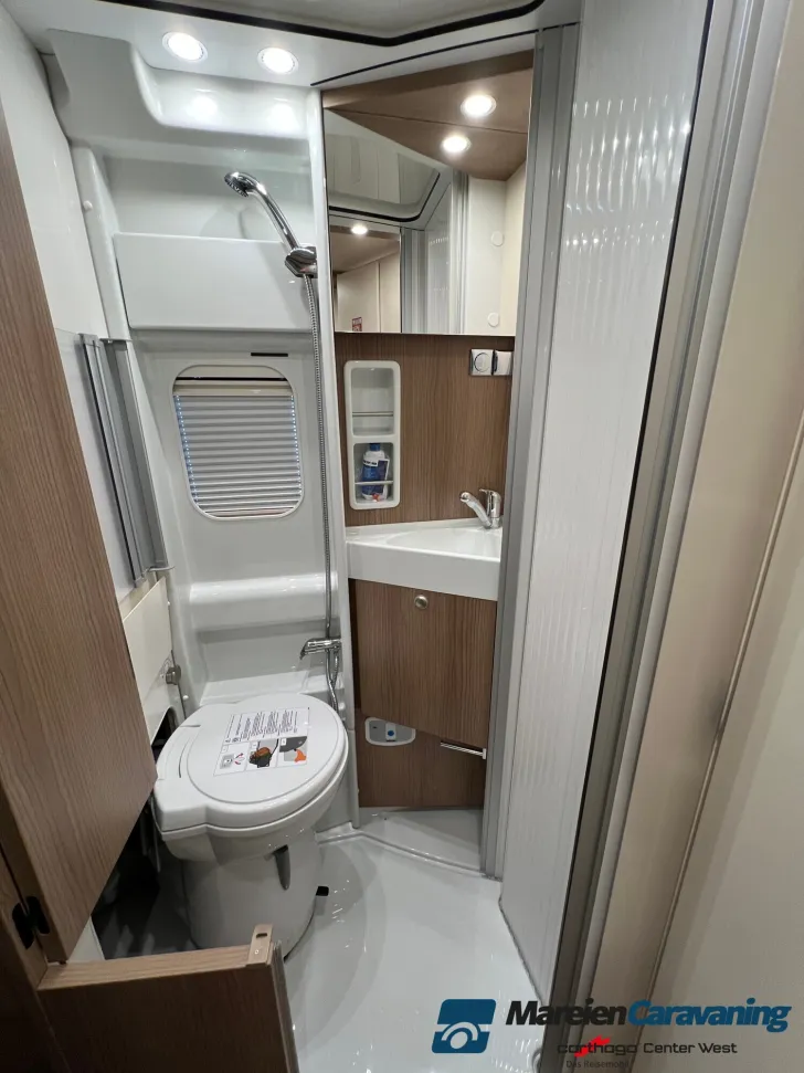 Fahrzeugbild Malibu Van first class - two rooms 640 LE RB Fiat (656) #15