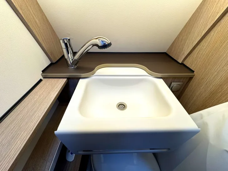 Fahrzeugbild Bürstner Premio 455 TS Dusch-Paket|1700kg #21