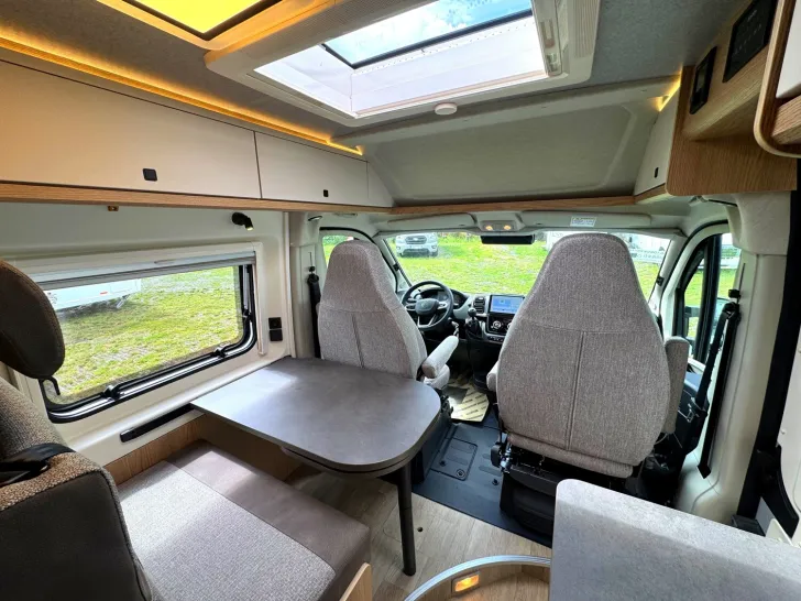 Fahrzeugbild Hobby OnTour Van Solaris 600 FT #9