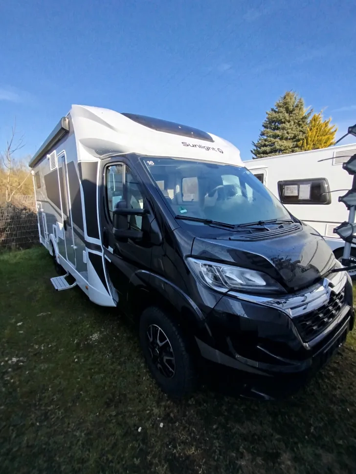 Fahrzeugbild Sunlight Adventure T 68 *Hubbett*SAT-TV*Navi*Markise* #3