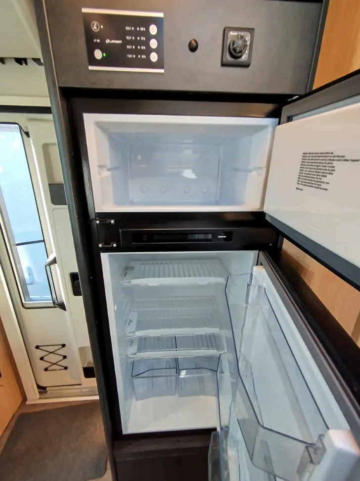Fahrzeugbild Sunlight Adventure T 68 *Hubbett*SAT-TV*Navi*Markise* #15