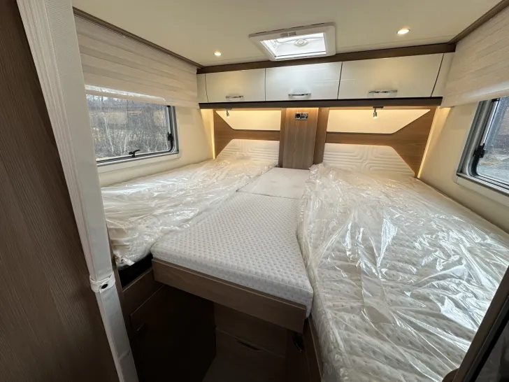 Fahrzeugbild Bürstner Lyseo TD 690 G Harmony Line | Hubbett | Markise #12
