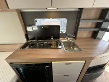 Fahrzeugbild Knaus Sport 420 QD Duschausbau | Design Paket | Gas #8