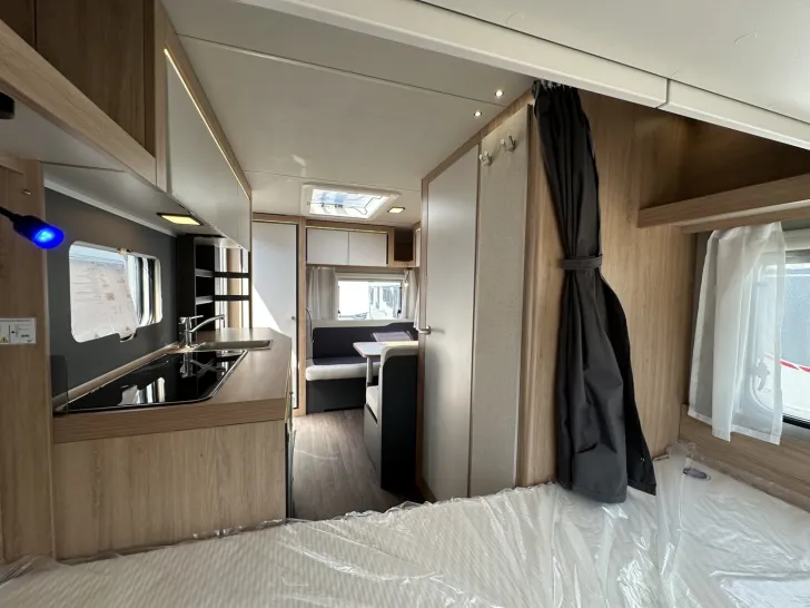 Fahrzeugbild Knaus Sport 420 QD Duschausbau | Design Paket | Gas #13