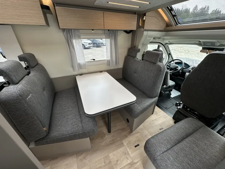 Fahrzeugbild Bürstner Campeo TD 676 G Vollausstattung | 3er Etagenbett #9