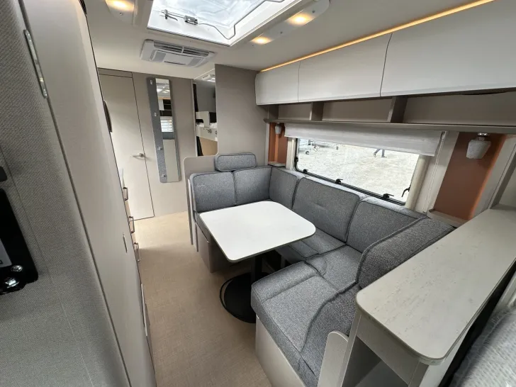 Fahrzeugbild Bürstner Averso 560 TK Harmony Line | Dachklima | ATC #9
