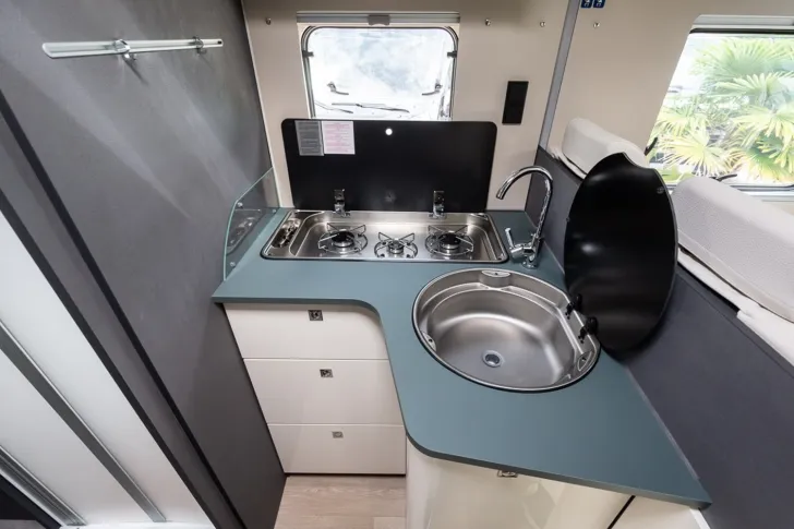 Fahrzeugbild Laika Kosmo L 409 ** 22.000   Rabatt ** #13