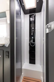 Fahrzeugbild Laika Kosmo L 409 ** 22.000   Rabatt ** #16