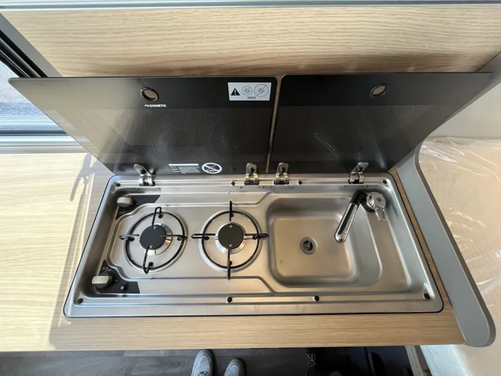 Fahrzeugbild LMC Innovan 600 Automatik incl. Schlafdach #10