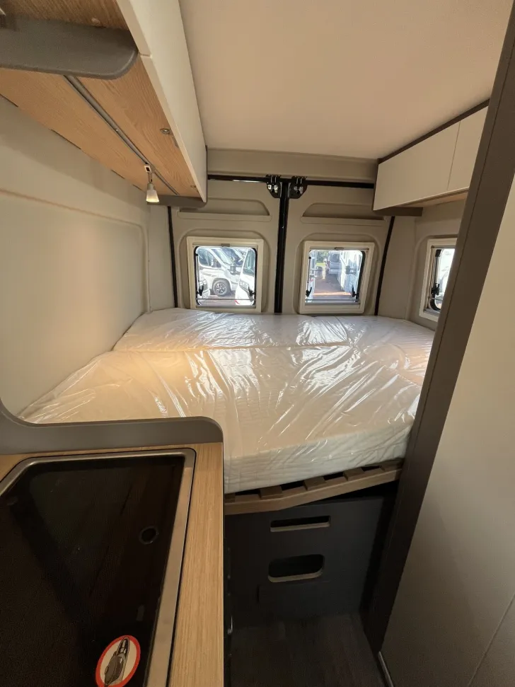 Fahrzeugbild LMC Innovan 600 Automatik incl. Schlafdach #11