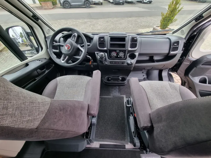 Fahrzeugbild Dethleffs Globetrail Classic 640 EK Fiat Markise/Dieselh. #8