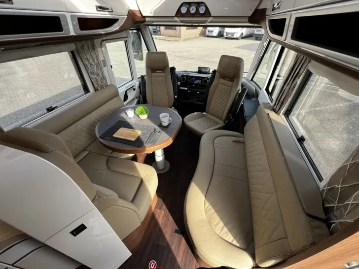Fahrzeugbild Carthago chic e-line I 61 XL LE #7