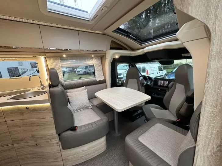 Fahrzeugbild Eura Mobil Profila T 696 EB auf Mercedes Mondial-Plus-Paket #7