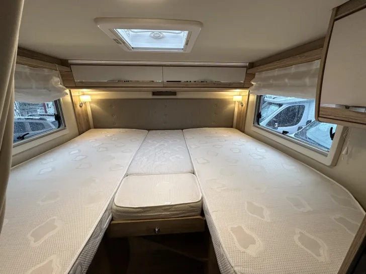 Fahrzeugbild Eura Mobil Profila T 696 EB auf Mercedes Mondial-Plus-Paket #12