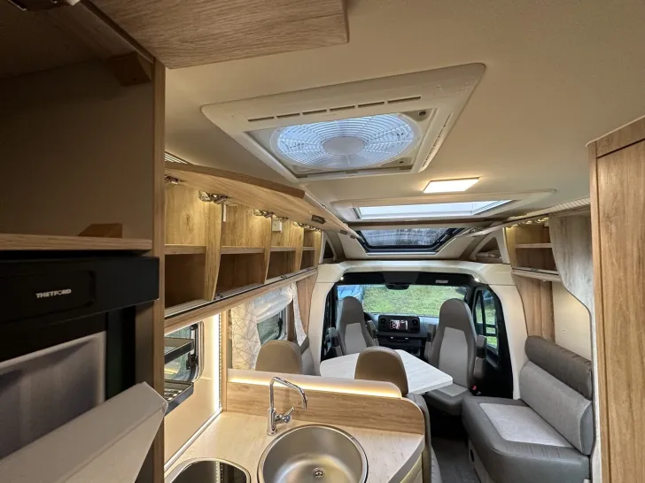 Fahrzeugbild Eura Mobil Profila T 696 EB auf Mercedes Mondial-Plus-Paket #13