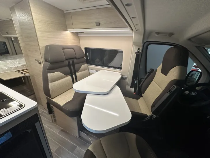 Fahrzeugbild Forster Livin Up FV636EBL Travel Line, Lanzarote #7