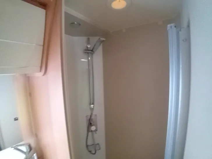 Fahrzeugbild Forster A 699 VB Automatik, Winter Paket, bis 6 Pers. #11