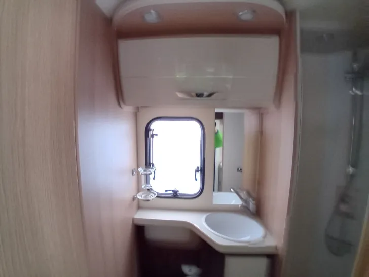 Fahrzeugbild Forster A 699 VB Automatik, Winter Paket, bis 6 Pers. #12