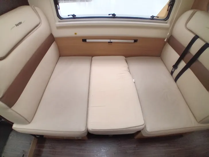 Fahrzeugbild Forster A 699 VB Automatik, Winter Paket, bis 6 Pers. #20