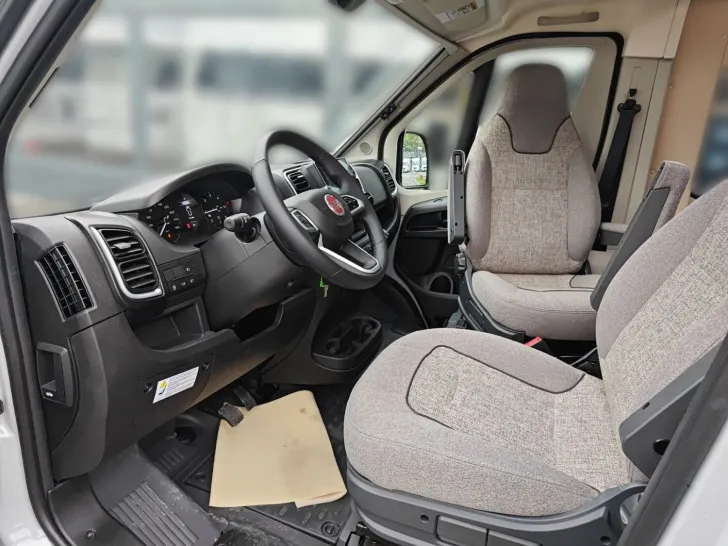 Fahrzeugbild Malibu Van comfort GT skyview 600 DB 20.910,- sparen! #7