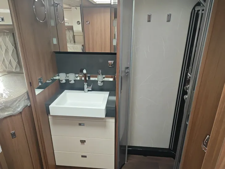 Fahrzeugbild Carthago chic e-line xl I I 61 LE SIE SPAREN 52.170,- #14