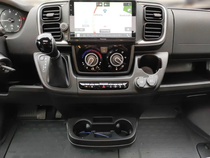 Fahrzeugbild Knaus L!VE TI PLATINUM SELECTION 700 MEG Live #9