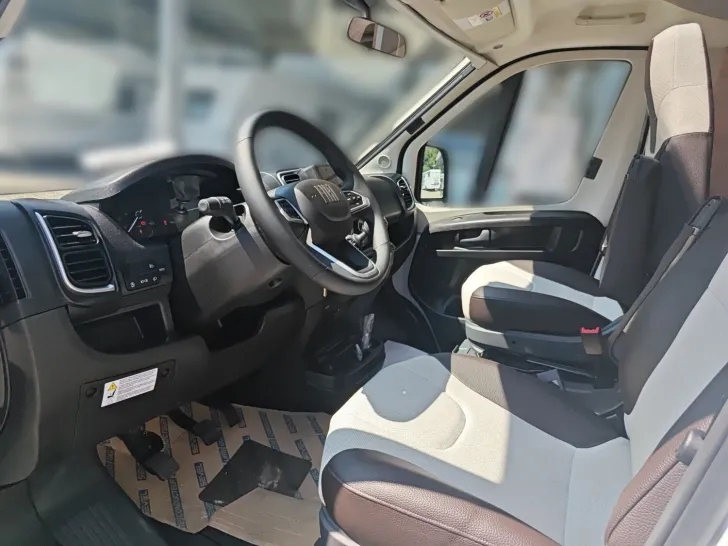 Fahrzeugbild Weinsberg CaraCompact EDITION PEPPER 600 MEG TV LTE LITHIU #7